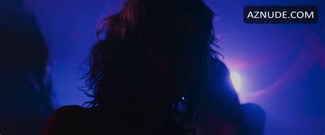 AGUA DOS PORCOS NUDE SCENES AZNude