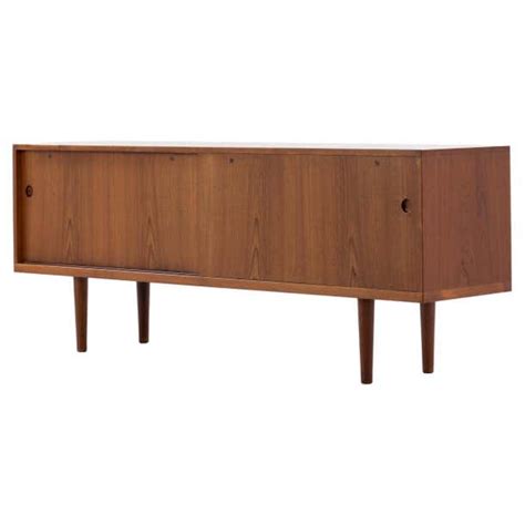 ry  sideboard  hans  wegner  sale  stdibs