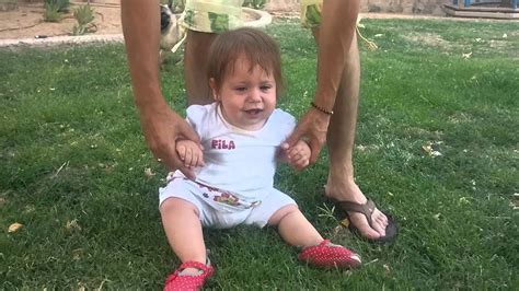 Во дворе - YouTube