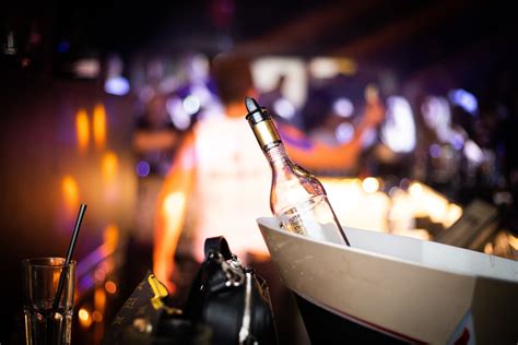 images drink event night    stock