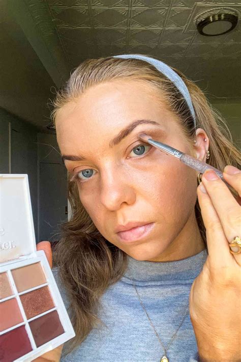 The Best Nude Eyeshadow Palettes According To Makeup Artists