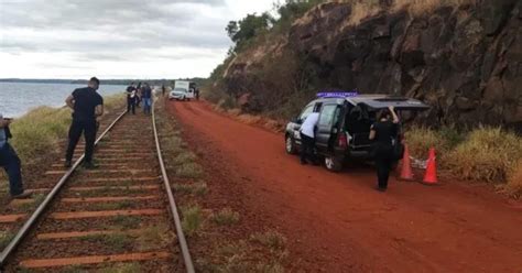 Macabro Encontraron Un Cuerpo Carbonizado Sobre Las V As Del Tren En