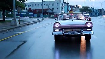 No Tiene Dinero Para Pagar El Taxi Y Se Cogen A La Perra XVIDEOS