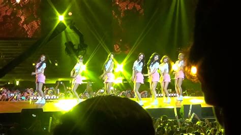 P Aoa Miniskirt Kcon Ny Youtube