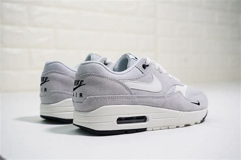 Nike Air Max Mini Swoosh In Pure Platinum Sail Grey