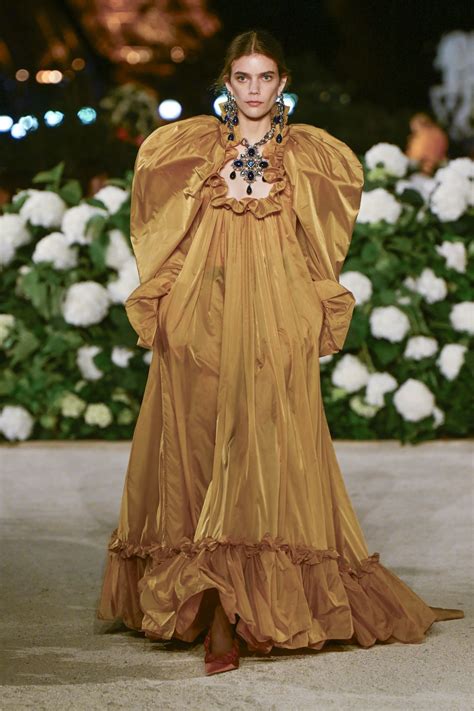 「サンローラン」2026年春夏コレクション - WWDJAPAN