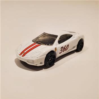 Vintage Hot Wheels Ferrari Modena White Property Room