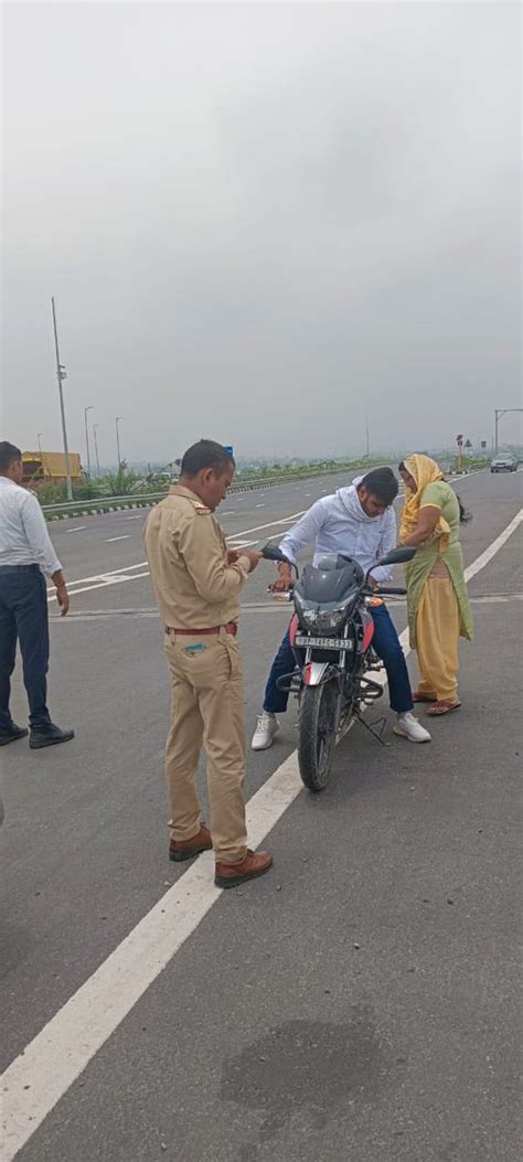 Up Traffic Police On Twitter Rt Gzbtrafficpol दिनाँक 05082022 को