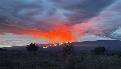 Majestic pictures show the world’s largest active volcano spew lava