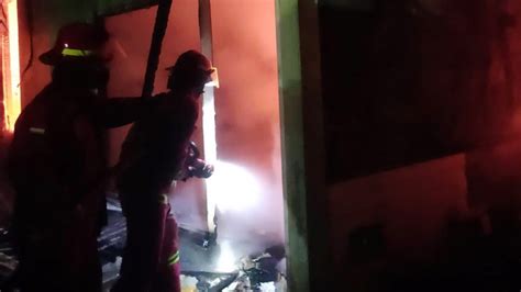 Si Jago Merah Mengamuk Di Bekasi Satu Rumah Ludes Terbakar