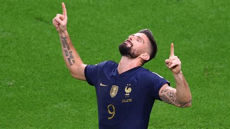 France 4 1 Australia Olivier Giroud Strikes Twice To Equal Les Bleus