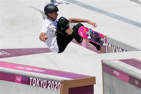 Olympics Tony Hawk Performs At Tokyos Skateboard Park Esquire