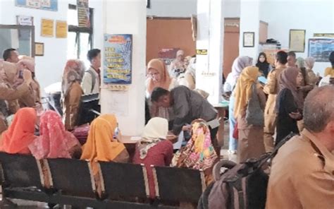 Pemandangan Langka Kepala Sekolah Di Baturaja OKU Ramai Ramai Bikin