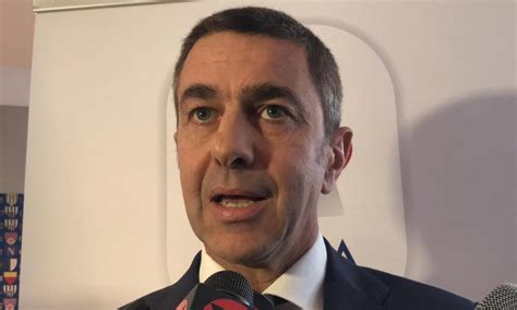 Milan L Analisi Di Costacurta Ecco Chi Ha Sbagliato Con Il Napoli