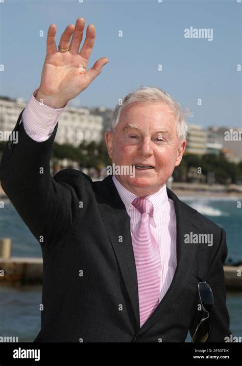 Actor Derek Jacobi Hi Res Stock Photography And Images Alamy