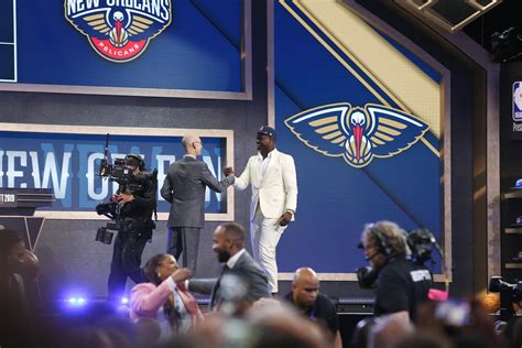 2019 Nba Draft Scene In Brooklyn Photo Gallery