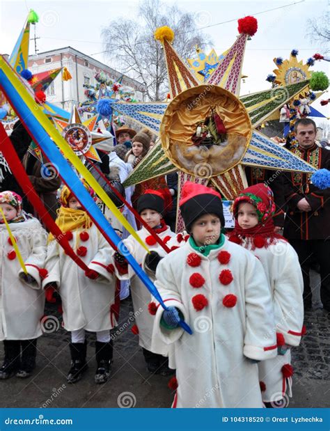 Holiday Carols and Christmas Star Editorial Image - Image of christian, carolers: 104318520