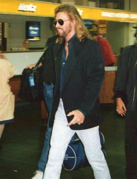 Pin By Kat Bee Gee On Barry Barry Gibb Bee Gees Andy Gibb