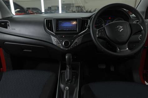 Apa Sudah Tahu Ternyata Ini Arti Fungsi Persneling Mobil Suzuki