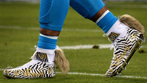 NFL Makes Atypically Cool PR Move, Allows Players to Wear Whatever ...