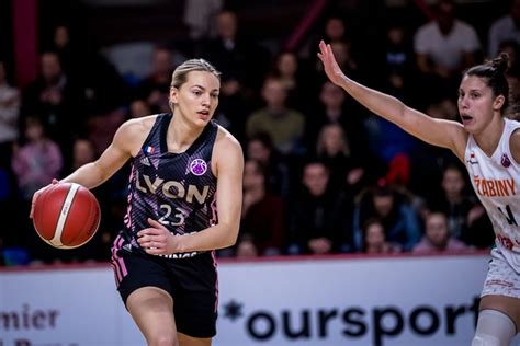 LFB LASVEL Avec Le Coeur Tombe Villeneuve DAscq Basket Europe