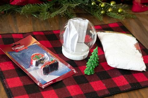 Diy Waterless Christmas Snow Globes This Ole Mom