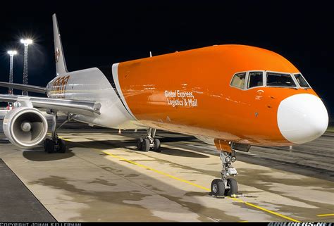 Boeing 757 23apf Tnt Icelandair Cargo Aviation Photo 1164619