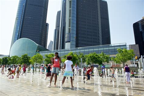 A Day on the Riverfront - Know Detroit