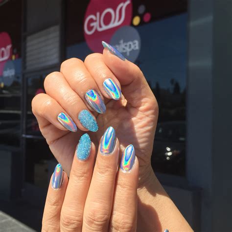 Holographic Almond Nails Atelier Yuwa Ciao Jp