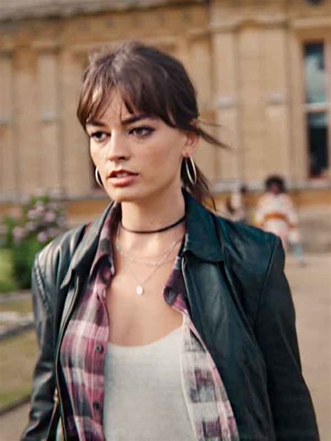 Sex Education Season 4 Maeve Wiley Black Leather Jacket Asal Vision