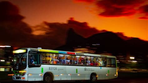 Prefeitura recebe uma reclamação por hora de serviço dos ônibus