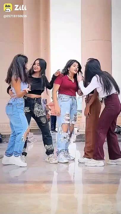 Kala Chasma Public Dance Video Dailymotion