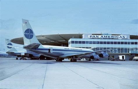 N718pa Clipper Invincible Parked At Gate 8 At Pan Ams Jet Age Terminal