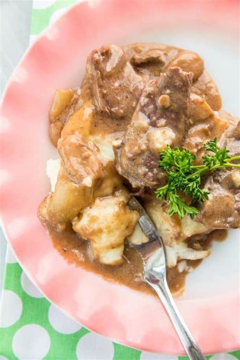 Mushroom Crock Pot Cube Steak Gravy The Kitchen Magpie