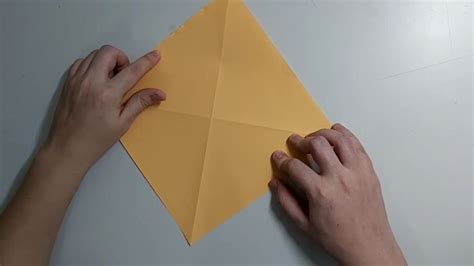 Origami plegado básico triángulo y cuadrado Como hacer un triangulo