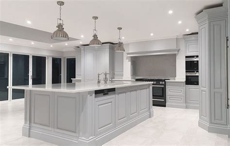 Luxury Kitchen Designers and Where to Find Them - Handmade Bespoke ...