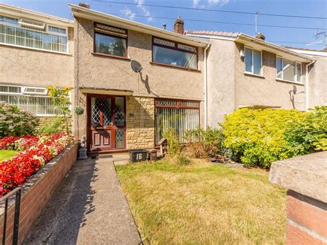 3 Bed Terraced House For Sale In Berkeley Crescent Sebastopol