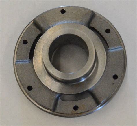 YZ121924 John Deere BEARING HOUSING Without Bearing