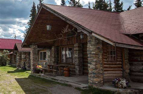 Northern Rockies Lodge Deals And Reviews Muncho Lake Can Wotif