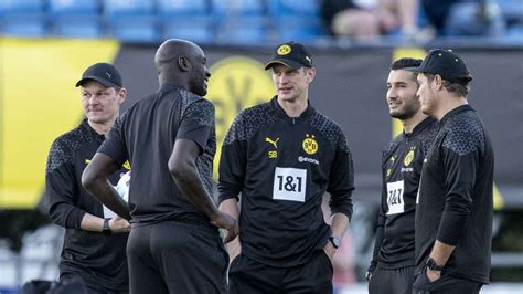 Das Neue Bvb Trainerquartett Terzic Stellt Klare Anforderung