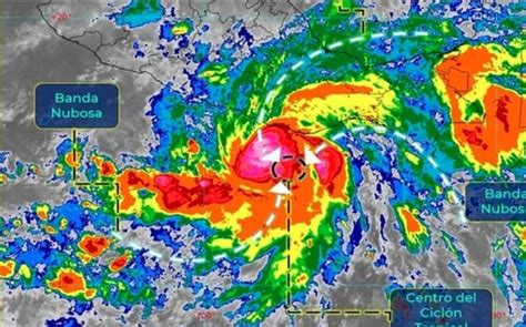 Huracán Agatha Aumenta Su Fuerza Podría Tocar Tierra Hoy En Oaxaca