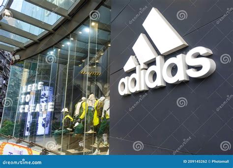 Logo Adidas Photographie Ditorial Image Du Cher Int Rieur