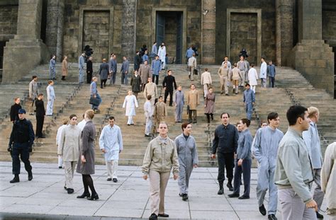Фото: Эквилибриум / Кадр из фильма «Эквилибриум» (2002) #2876098