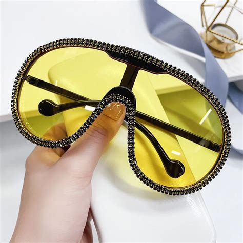 Yellow Oval Bulk Plastic One Piece Lens High Quality Big Frame Customized Ladies Oversized