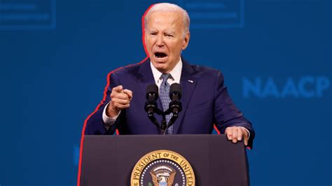 Joe Biden debería apoyar a Kamala Harris para que asuma la candidatura