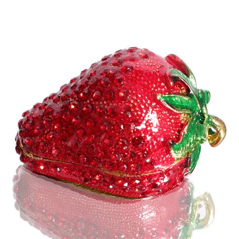 Diamond Strawberry Model