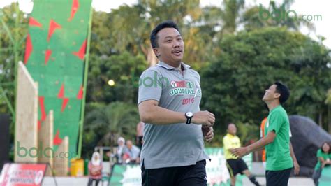 Bobotoh Dan Aremania Ke Senayan Ini Pesan Menpora Imam Nahrawi