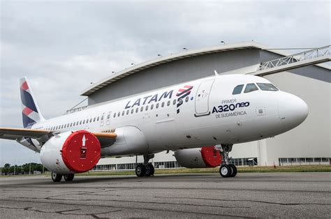 Breaking News: LATAM Airlines Airbus A320neo Collides With Truck In Lima