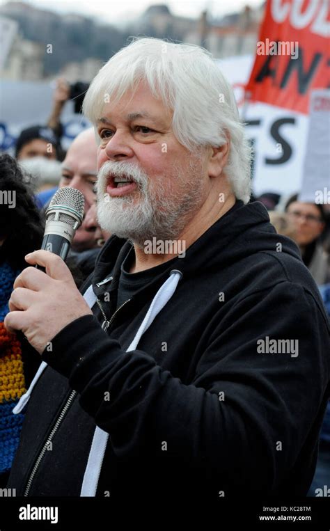 Paul Watson, founder of the Sea Shepherd Conservation Society, talks in ...