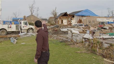 Mississippi residents cleaning up after a series of deadly tornadoes ...